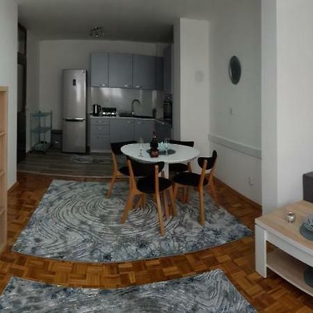 Apartment Emina ทราฟนิค ภายนอก รูปภาพ