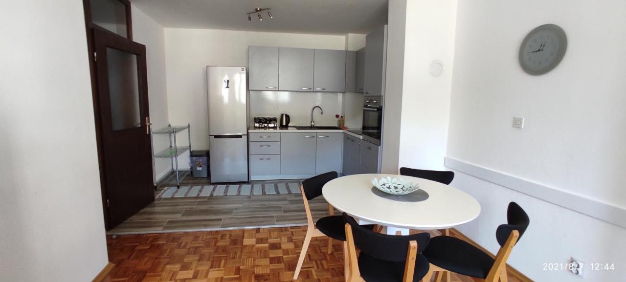 Apartment Emina ทราฟนิค ภายนอก รูปภาพ