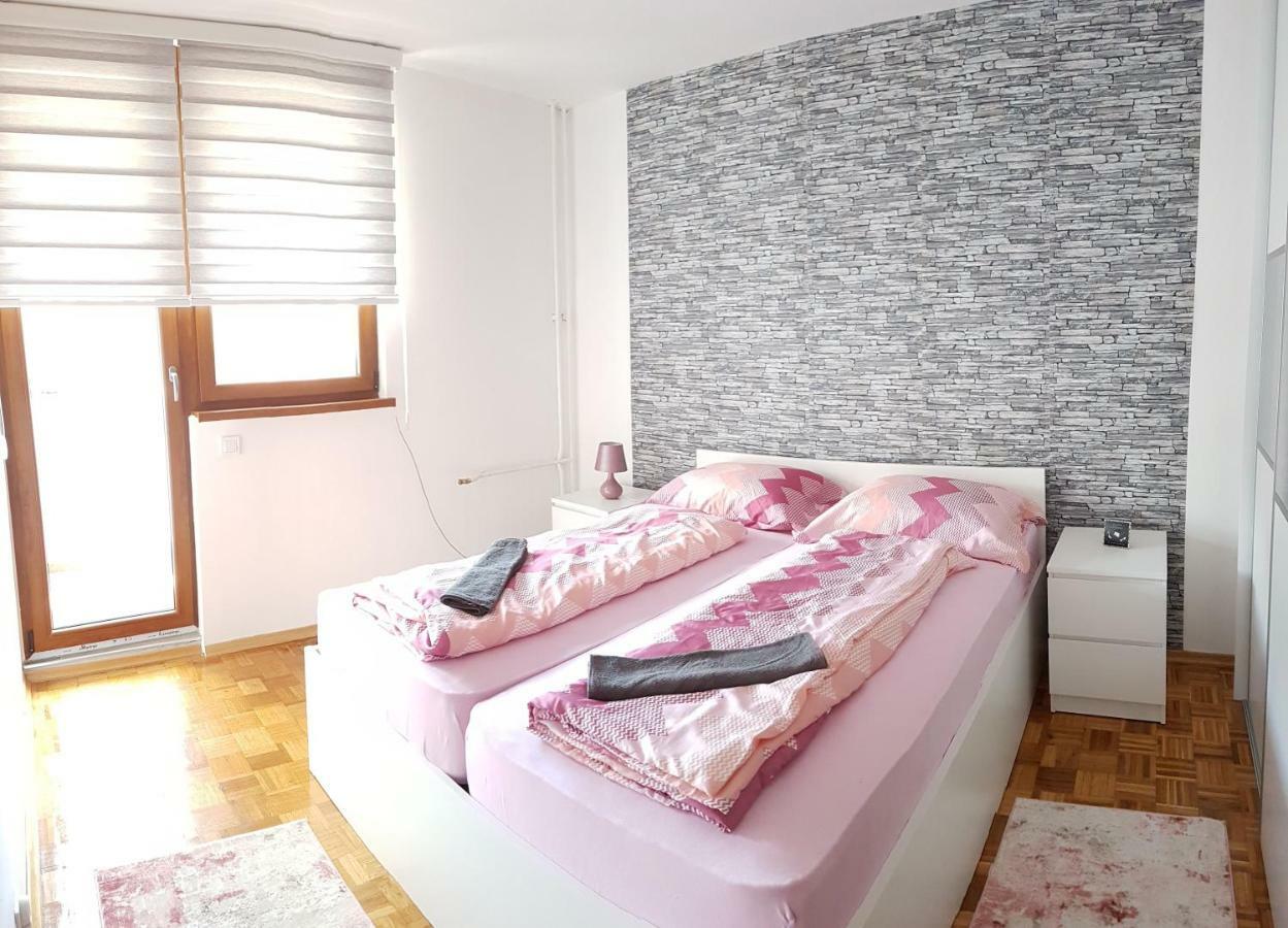 Apartment Emina ทราฟนิค ภายนอก รูปภาพ